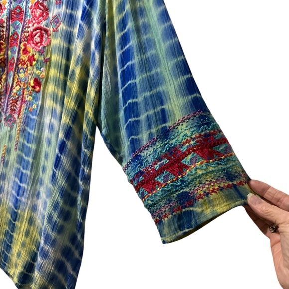 Calessa Embroidered Green and Blue Women's Top - Picture 8 of 10